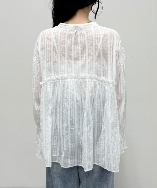 fredy emue（フレディエミュ）の「コットンギャザーオーバーブラウス（シャツ/ブラウス・レディース・イエロー系その他/ブラック/ブルー系その他/ホワイト系その他/ダークブラウン・38）」の12枚目の写真