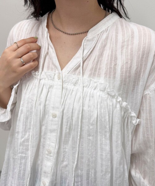 fredy emue（フレディエミュ）の「コットンギャザーオーバーブラウス（シャツ/ブラウス・レディース・イエロー系その他/ブラック/ブルー系その他/ホワイト系その他/ダークブラウン・38）」の14枚目の写真