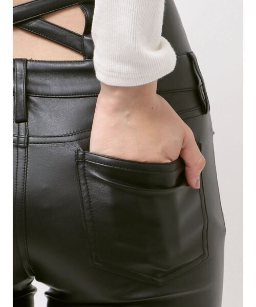 ハイウエストBACKクロスフェイクレザーパンツ（その他パンツ）｜GYDA