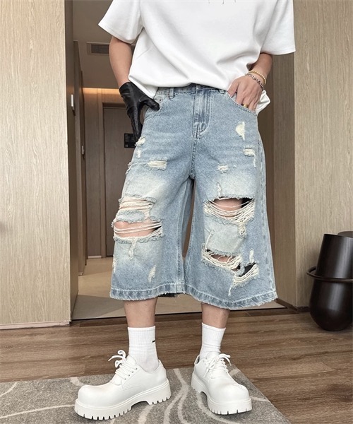 Dream garden(ドリームガーデン)の「ダメージ加工デニムパンツ(デニムパンツ・レディース・ブルー・M/4XL/3XL/2XL/XL/S/L)」の1枚目の写真