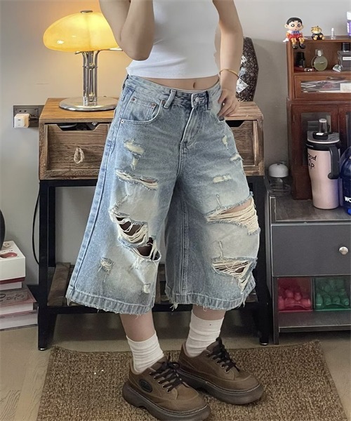 Dream garden(ドリームガーデン)の「ダメージ加工デニムパンツ(デニムパンツ・レディース・ブルー・M/4XL/3XL/2XL/XL/S/L)」の10枚目の写真