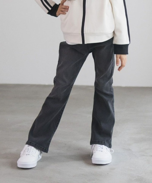NAVY(ネイビー)の「NAVY のびるモン ストレッチフレアギャザーパンツ(デニムパンツ・キッズ・ブラック系その他/ブラック/ライトブルー/ブルー・150/140/130/120/160)」の1枚目の写真
