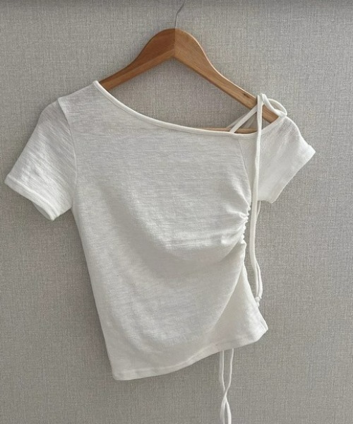 REBALANCE(リバランス)の「リボン付きオフショルダーTシャツ(Tシャツ/カットソー・レディース・C/A/B・FREE)」の9枚目の写真