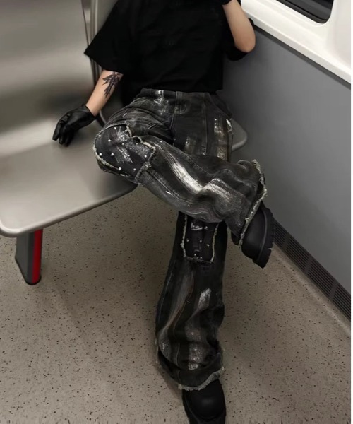 .KOM（ドットコム）の「『.KOM/ドットケーオーエム』ストーンスタッズフレアデニム【Y】【CN】（デニムパンツ・メンズ・ブラック・XL/L）」の3枚目の写真