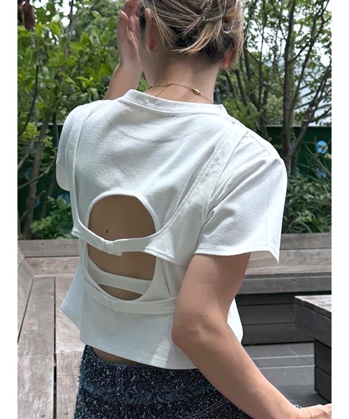 ELCHELE（エルチェレ）の「BACK HOLE TEE（Tシャツ/カットソー・レディース・ブラック/ホワイト/パープル・FREE）」の2枚目の写真