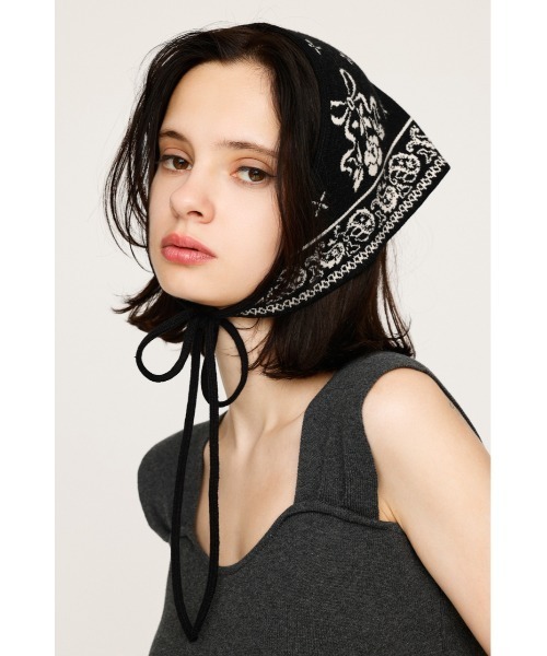 SLY(スライ)の「JQ KNIT BANDANA ジャガード ニット バンダナ 秋服(バンダナ/スカーフ・レディース・ネイビー/アイボリー/ブラック・FREE)」の3枚目の写真