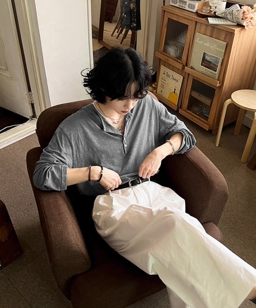 NOWLE（ノウル）の「【NOWLE】コットン スラブ リラックス ヘンリーネック Tシャツ（Tシャツ/カットソー・メンズ・ホワイト/アッシュブラウン/ダークグレー・LARGE/X-LARGE/MEDIUM）」の4枚目の写真