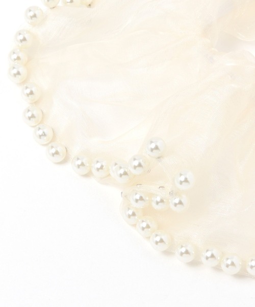 GLOBAL WORK(グローバルワーク)の「ジャラジャラパールシュシュ/577278(シュシュ・レディース・ブラック/ホワイト・FREE)」の4枚目の写真