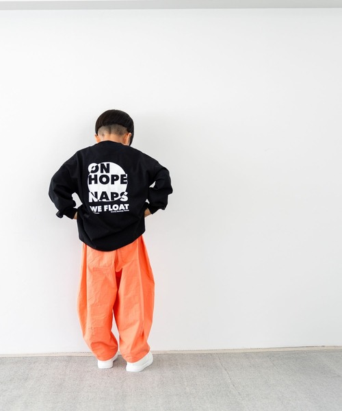 LOWRYS FARM（ローリーズファーム）の「アソートプリントロンＴ　 581751（Tシャツ/カットソー・キッズ・オフホワイト/ブラック/グレー/イエロー/ピンク・110cm/120cm/130cm/140cm/150cm）」の12枚目の写真