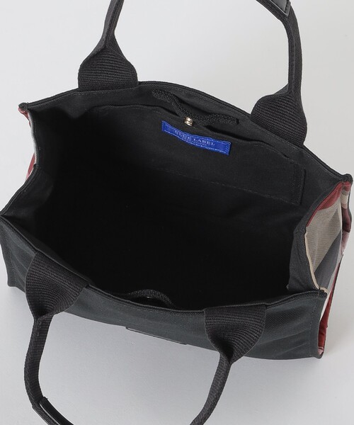 BLUE LABEL CRESTBRIDGE（ブルーレーベルクレストブリッジ）の「スクエアミニトート（トートバッグ・レディース・ブラック/ダークネイビー・FREE）」の6枚目の写真