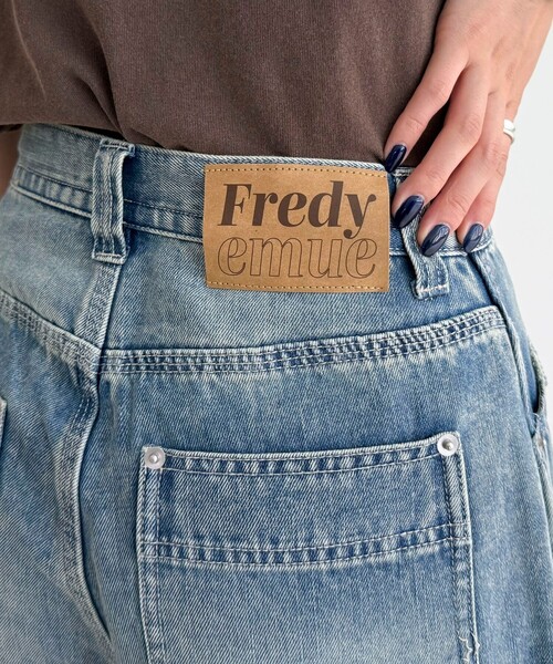 fredy emue（フレディエミュ）の「デニムペインターパンツ（デニムパンツ・レディース・ブルー・36/38）」の12枚目の写真