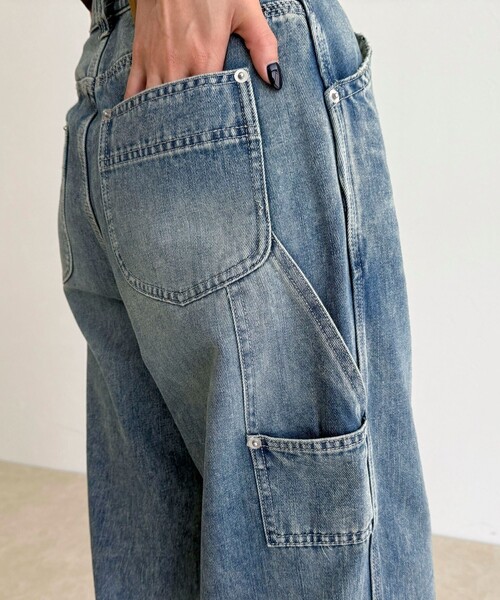 fredy emue（フレディエミュ）の「デニムペインターパンツ（デニムパンツ・レディース・ブルー・36/38）」の14枚目の写真