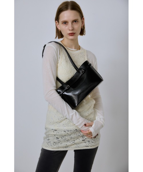 un/neu（アンノイ）の「ナローベルトスクエアボストン（ボストンバッグ・レディース・ブラック/キャメル/レッド/ブルー・FREE）」の10枚目の写真