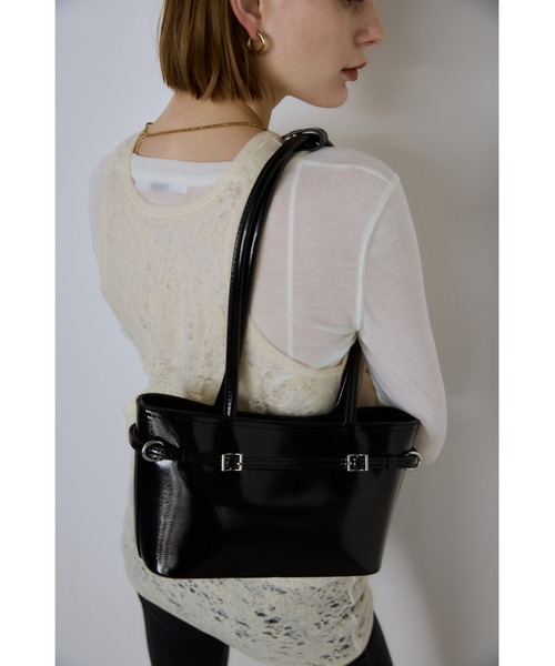 un/neu（アンノイ）の「ナローベルトスクエアボストン（ボストンバッグ・レディース・ブラック/キャメル/レッド/ブルー・FREE）」の15枚目の写真