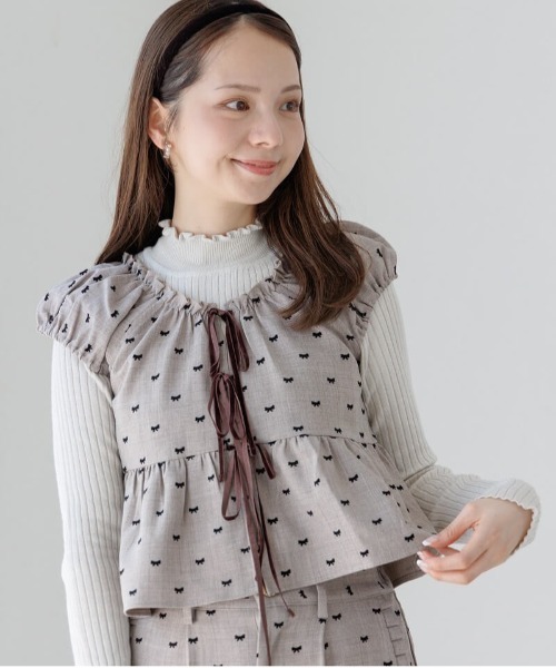 flower(フラワー)の「タイニーリボンビスチェ(キャミソール・レディース・ブラック/グレー/ブラウン・FREE)」の3枚目の写真