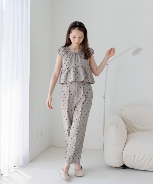 flower(フラワー)の「タイニーリボンビスチェ(キャミソール・レディース・ブラック/グレー/ブラウン・FREE)」の13枚目の写真