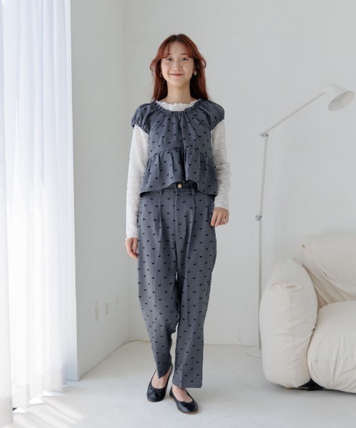 flower(フラワー)の「タイニーリボンビスチェ(キャミソール・レディース・ブラック/グレー/ブラウン・FREE)」の18枚目の写真