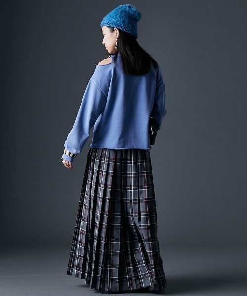 GEVS.（ジェイヴィス）の「チェックマキシプリーツスカート＜大きいサイズ有＞GEVS.（スカート・レディース・グレー系/レッド系・M/L/LL/3L/4L/5L）」の4枚目の写真