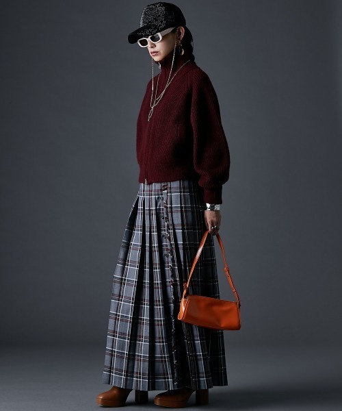 GEVS.（ジェイヴィス）の「チェックマキシプリーツスカート＜大きいサイズ有＞GEVS.（スカート・レディース・グレー系/レッド系・M/L/LL/3L/4L/5L）」の8枚目の写真