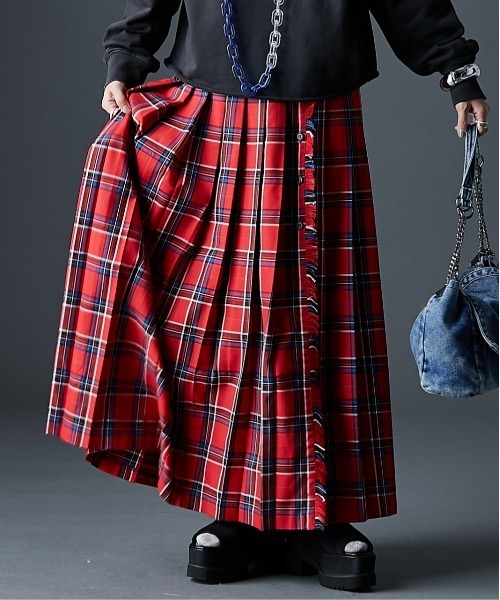 GEVS.（ジェイヴィス）の「チェックマキシプリーツスカート＜大きいサイズ有＞GEVS.（スカート・レディース・グレー系/レッド系・M/L/LL/3L/4L/5L）」の22枚目の写真