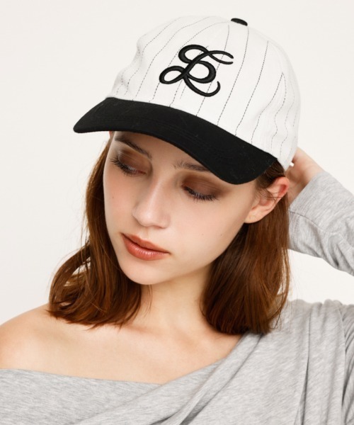 SLY（スライ）の「SLY LOGO BASEBALL CAP スライ ロゴ ベースボール キャップ 秋服（キャップ・レディース・ネイビー/ブラック・FREE）」の10枚目の写真
