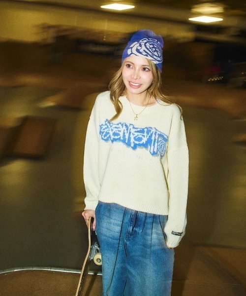 ELEMENT eden（エレメントエデン）の「ELEMENT レディース LOGO KNIT WOMEN セーター 【2025年秋冬モデル】/エレメントワイドシルエットロゴジャガードニット・セーター（ニット/セーター・レディース・ブラック/オフホワイト/ピンク・MEDIUM）」の2枚目の写真