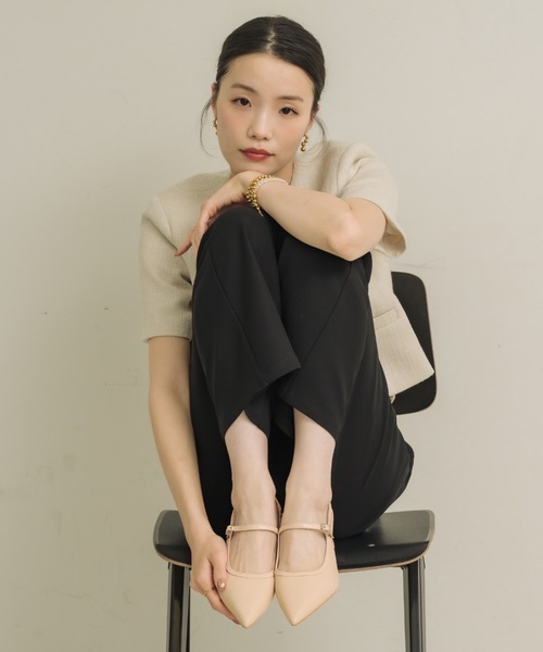 NEUNA(ヌナ)の「エナメルパイピングミュール(パンプス・レディース・ブラック/ベージュ・25/24/23)」の10枚目の写真