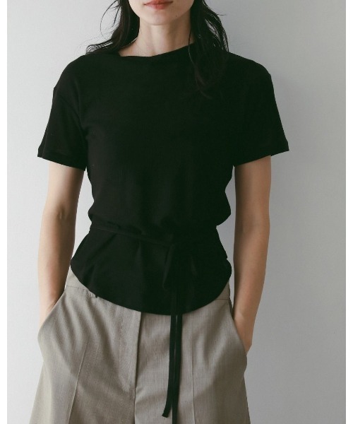 anuke（アンヌーク）の「Sheerrib Backopen T-shirts（Tシャツ/カットソー・レディース・ブラック/アイボリー・FREE）」の5枚目の写真