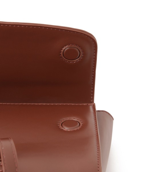 ADAM ET ROPE'（アダムエロペ）の「フラップロングハンドルバッグ（ショルダーバッグ・レディース・ブラック/ブラウン・FREE）」の9枚目の写真