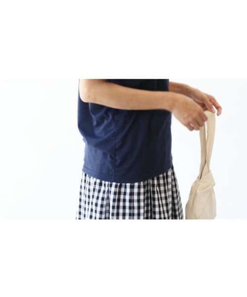 sanpo kuschel（サンポクシェル）の「北欧の香漂う花束トップス（Tシャツ/カットソー・レディース・ネイビー・FREE）」の19枚目の写真