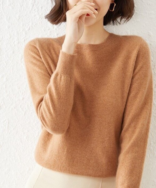 cammie（キャミー）の「クルーネックシンプルニット（ニット/セーター・レディース・キャメル/ブラック/ブルー/オフホワイト・M/L）」の19枚目の写真