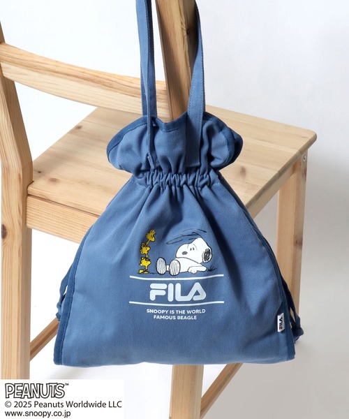 PEANUTS（ピーナッツ）の「FILA×PEANUTS SNOOPY　キャラクタープリント キャンバス・デニム巾着トートバッグ（トートバッグ・レディース・ブラック/ベージュ/インディゴブルー/オフホワイト・FREE）」の4枚目の写真
