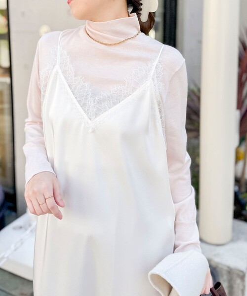 NOLLEY’S Sophi(ノーリーズソフィ)の「《手洗い可能》18Gウール100%ハイネックプルオーバー(ニット/セーター・レディース・ベビーピンク/チャコールグレー/オフホワイト/ミント/レッド/ダークネイビー・38)」の5枚目の写真