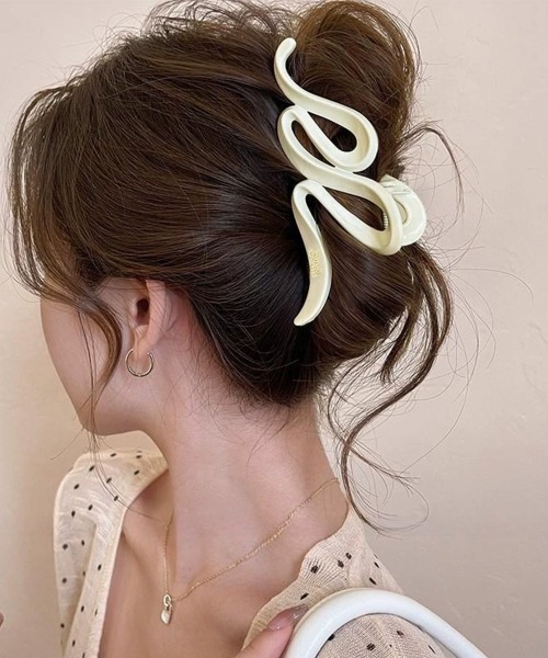 Miniministore（ミニミニストア）の「バンスクリップ大人 ヘアクリップおしゃれ（バレッタ/ヘアクリップ・レディース・スモークピンク/アイボリー/ブラック/ライトブラウン/ダークブラウン・FREE）」の2枚目の写真