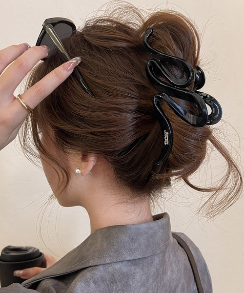 Miniministore（ミニミニストア）の「バンスクリップ大人 ヘアクリップおしゃれ（バレッタ/ヘアクリップ・レディース・スモークピンク/アイボリー/ブラック/ライトブラウン/ダークブラウン・FREE）」の7枚目の写真