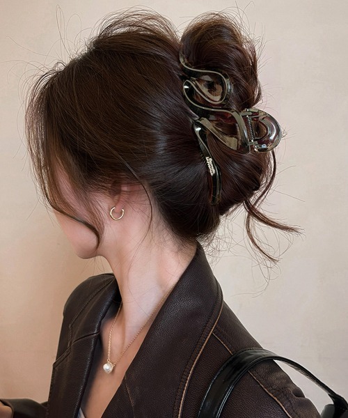 Miniministore（ミニミニストア）の「バンスクリップ大人 ヘアクリップおしゃれ（バレッタ/ヘアクリップ・レディース・スモークピンク/アイボリー/ブラック/ライトブラウン/ダークブラウン・FREE）」の9枚目の写真