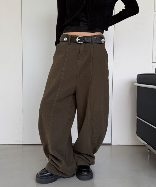 4INT.(フォイント)の「ローライズ バルーン コットン ワイド パンツ(その他パンツ・レディース・カーキ・S/M)」の2枚目の写真