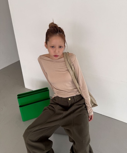 4INT.(フォイント)の「ローライズ バルーン コットン ワイド パンツ(その他パンツ・レディース・カーキ・S/M)」の17枚目の写真