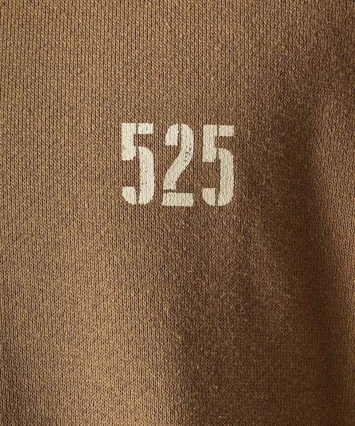 40ct&525(フォーティーカラッツアンドゴーニーゴ)の「【Sサイズ~】525ミリタリートレーナー(スウェット・メンズ・サンドベージュ/ブラック・01/04/03/02)」の12枚目の写真