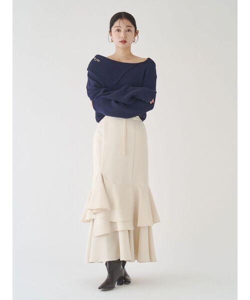 LAGUNAMOON（ラグナムーン）の「アシンメトリーカラーニットプルオーバー（ニット/セーター・レディース・レッド/ネイビー/ベージュ・FREE）」の5枚目の写真