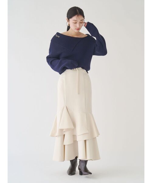 LAGUNAMOON（ラグナムーン）の「アシンメトリーカラーニットプルオーバー（ニット/セーター・レディース・レッド/ネイビー/ベージュ・FREE）」の6枚目の写真