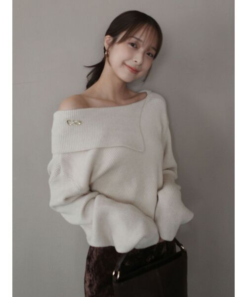 LAGUNAMOON（ラグナムーン）の「アシンメトリーカラーニットプルオーバー（ニット/セーター・レディース・レッド/ネイビー/ベージュ・FREE）」の9枚目の写真