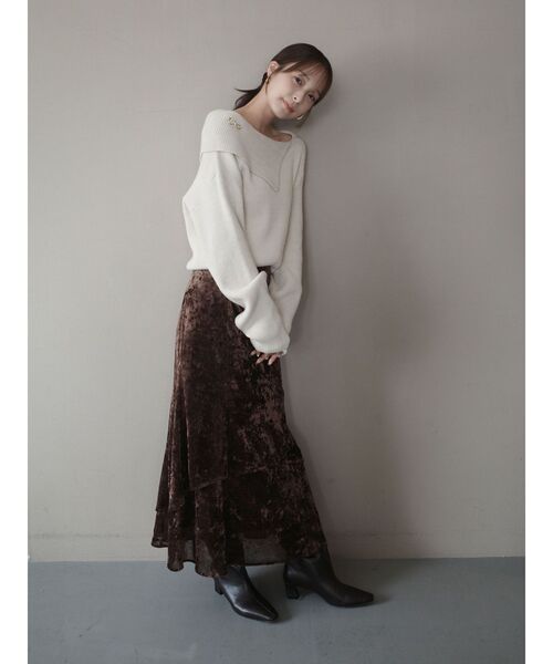 LAGUNAMOON（ラグナムーン）の「アシンメトリーカラーニットプルオーバー（ニット/セーター・レディース・レッド/ネイビー/ベージュ・FREE）」の13枚目の写真