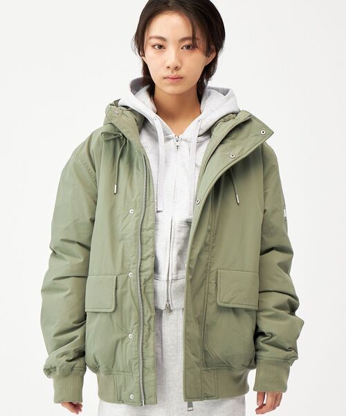 tommy jeans（トミー ジーンズ）の「シティレディボンバージャケット（ブルゾン・メンズ・モスグリーン/ブラック・LARGE/X-LARGE/MEDIUM/SMALL）」の19枚目の写真