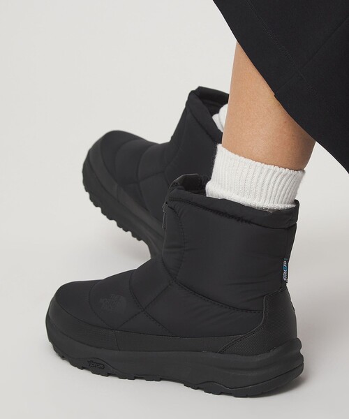 THE NORTH FACE(ザノースフェイス)の「<THE NORTH FACE>ヌプシ ブーティ ウォータープルーフ VII ショートブーツ(ブーツ・レディース・ブラック・US 5/US 6/US 7)」の2枚目の写真
