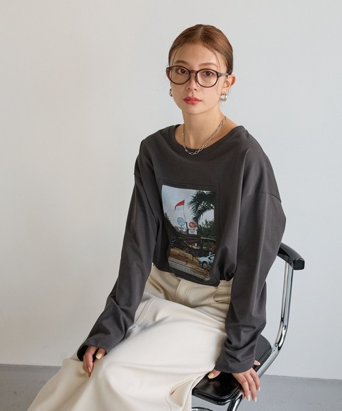 BAYFLOW(ベイフロー)の「フォトプリントワイドロングスリーブT(Tシャツ/カットソー・レディース・チャコール/アイボリー/ボルドー・FREE)」の7枚目の写真