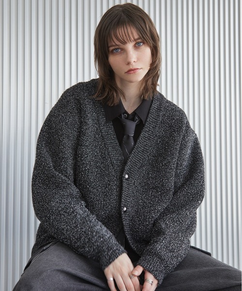 Spielio（シュピーリオ）の「【Spielio】Shiny lurex cardigan / シャイニールレックスカーディガン（カーディガン/ボレロ・メンズ・ブラック系1/レッド系1・L/M/S）」の4枚目の写真