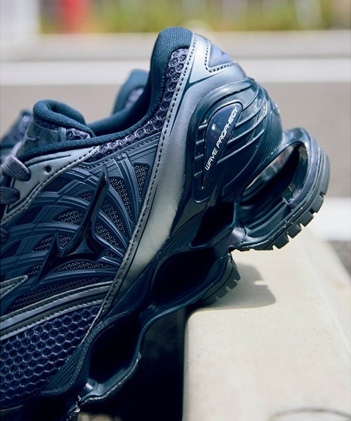 WAVE PROPHECY LS（スニーカー）｜MIZUNO（ミズノ ）のファッション