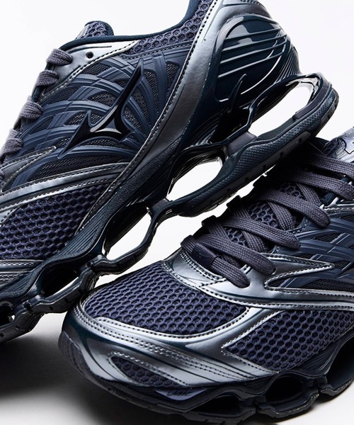 MIZUNO(ミズノ )の「WAVE PROPHECY LS(スニーカー・メンズ・グレー・26.5/27.5/28)」の6枚目の写真