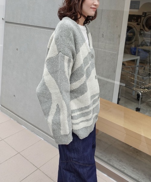 CORNERS（コーナーズ）の「ニュアンス柄モールニットカーディガン（カーディガン/ボレロ・レディース・ベージュ/ネイビー/オレンジ/ライトカーキ・FREE）」の5枚目の写真